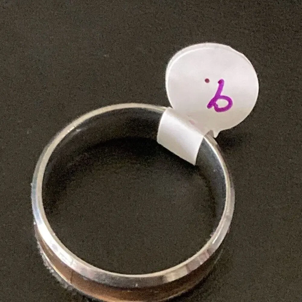 Men’s wedding band style ring stainless steel size 9